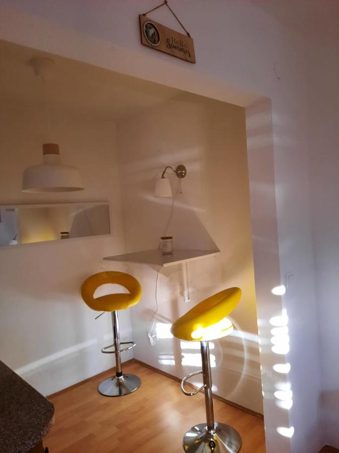 Studio-Appartements Emwey Trogir Buitenkant foto