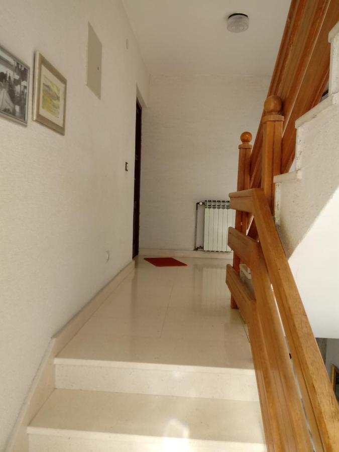 Studio-Appartements Emwey Trogir Buitenkant foto